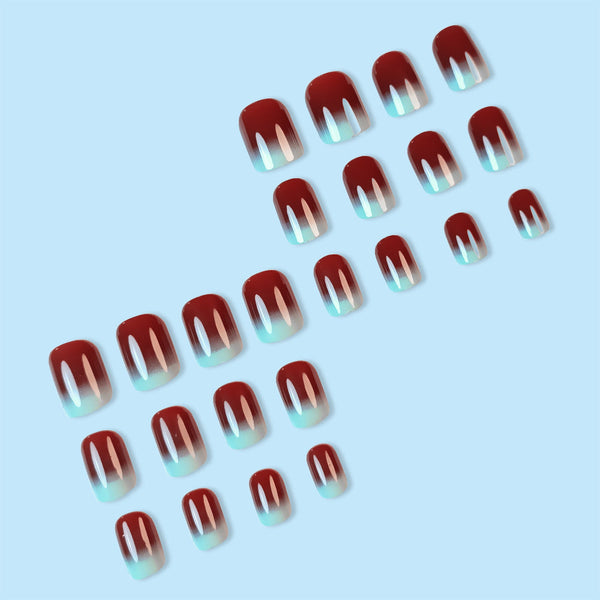 Smudge glossy manicure